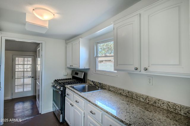 4712 N 21st Avenue, Phoenix, AZ 85015