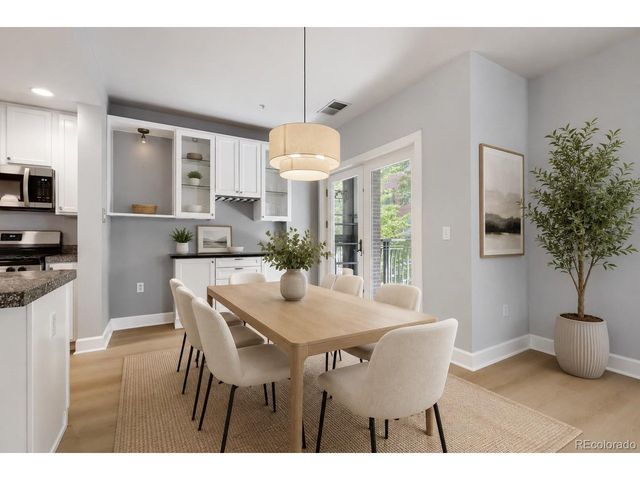 1630 N Clarkson St 204, Denver, CO 80218