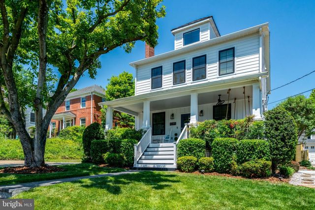 4045 21ST ST N, Arlington, VA 22207