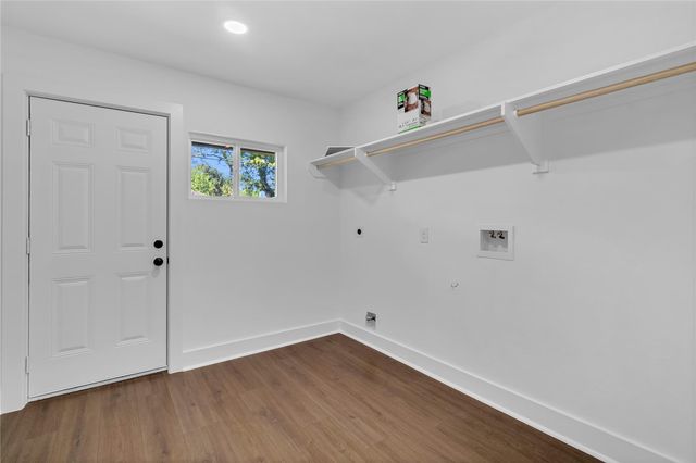 6207 Hirondel Street, Houston, TX 77087