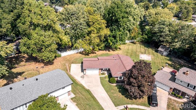 6 Cambridge Court, St Charles, MO 63301