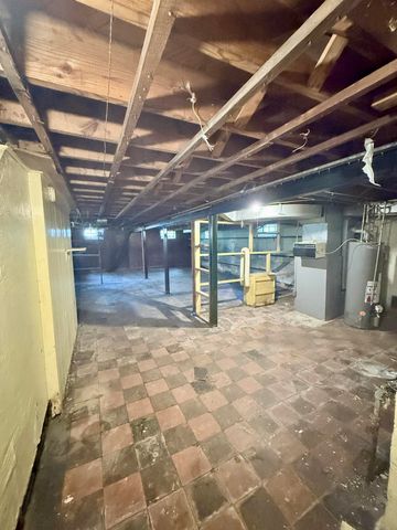 15339 Sussex Street, Wayne City, MI 48227