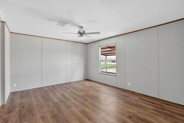 309 Rhett Court, Aurora, TX 76078