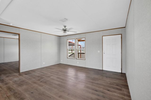 309 Rhett Court, Aurora, TX 76078