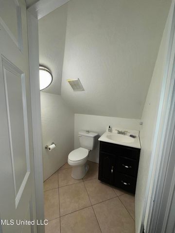 1703 Roswell Street, Pascagoula, MS 39581