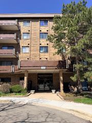 720 Wellington Avenue 219, Elk Grove Village, IL 60007