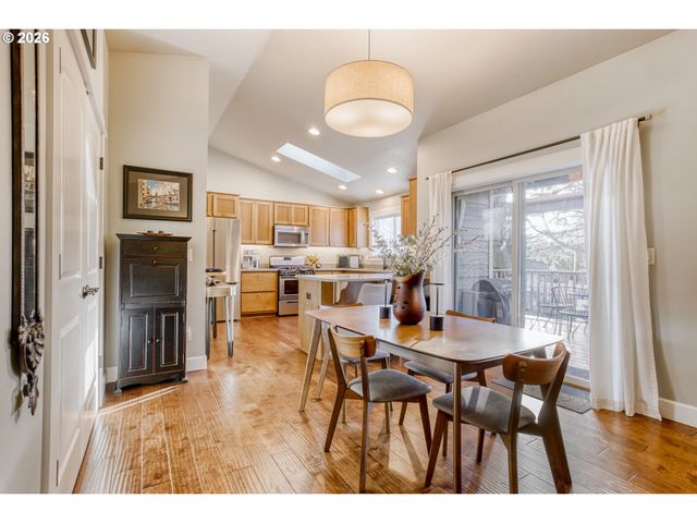 10245 Sw 80TH Ave, Portland, OR 97223