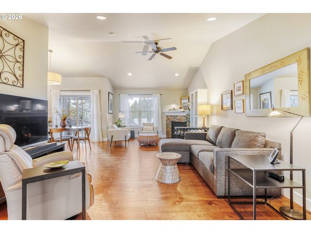 10245 Sw 80TH Ave, Portland, OR 97223