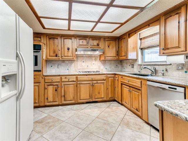 7416 NW 104th Street, Oklahoma City, OK 73162