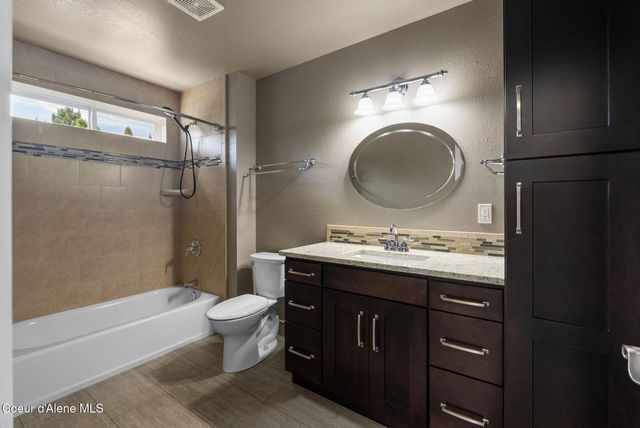 123 S Lincoln Ave, Sandpoint, ID 83864