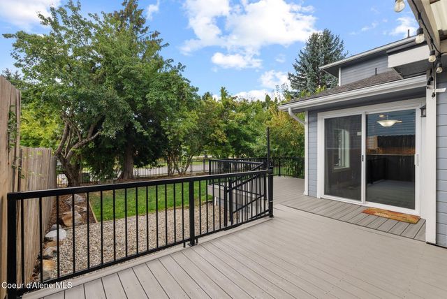 123 S Lincoln Ave, Sandpoint, ID 83864
