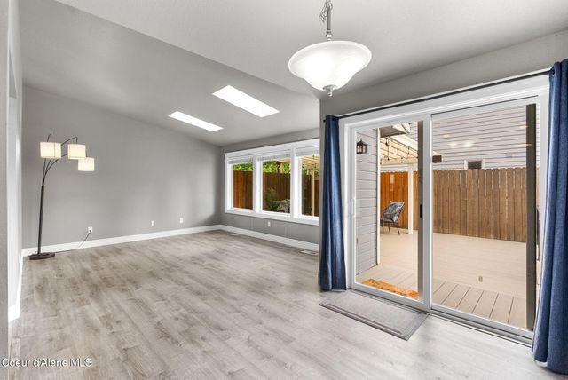 123 S Lincoln Ave, Sandpoint, ID 83864
