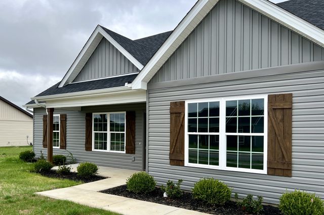 1110 Brook Court, Franklin, KY 42134