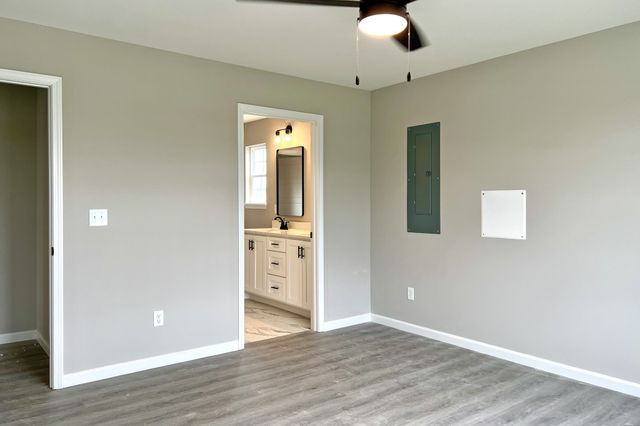 1110 Brook Court, Franklin, KY 42134