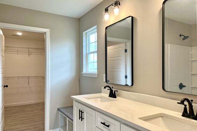 1110 Brook Court, Franklin, KY 42134