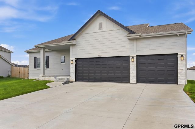 19864 Birch Avenue, Gretna, NE 68028