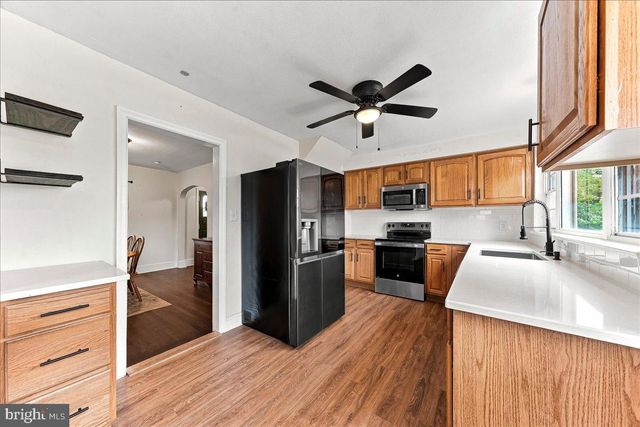 140 W 7TH AVE, Trappe, PA 19426