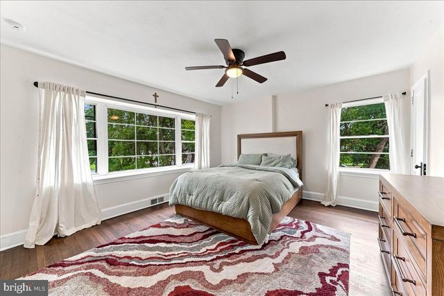 140 W 7TH AVE, Trappe, PA 19426