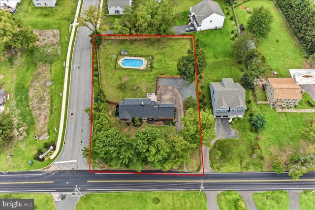 140 W 7TH AVE, Trappe, PA 19426