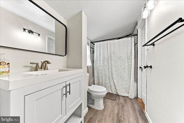 140 W 7TH AVE, Trappe, PA 19426