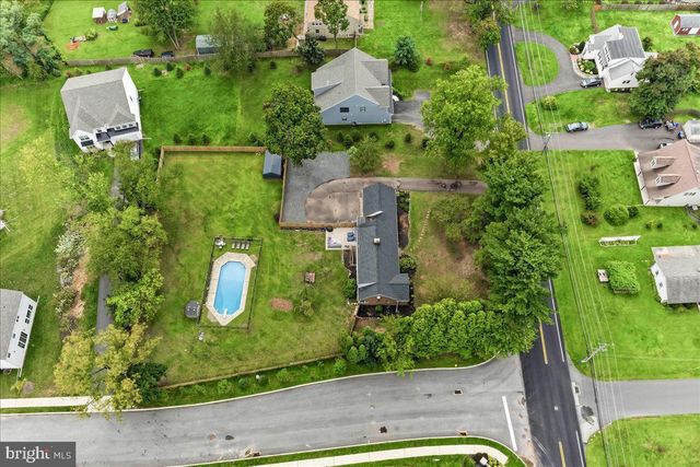 140 W 7TH AVE, Trappe, PA 19426