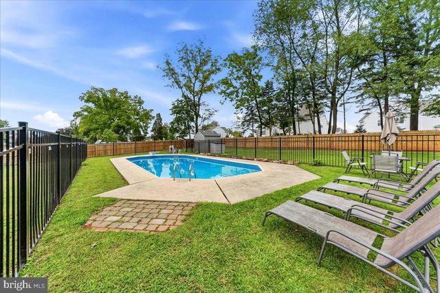 140 W 7TH AVE, Trappe, PA 19426