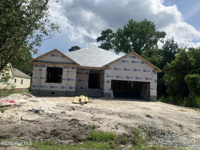 5708 Sloop Court, New Bern, NC 28560