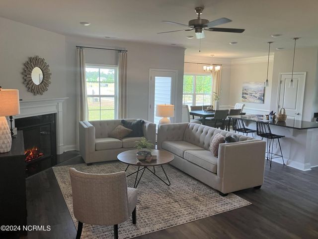 5708 Sloop Court, New Bern, NC 28560