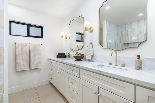 602 Fresca St, Solana Beach, CA 92075