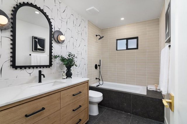 602 Fresca St, Solana Beach, CA 92075