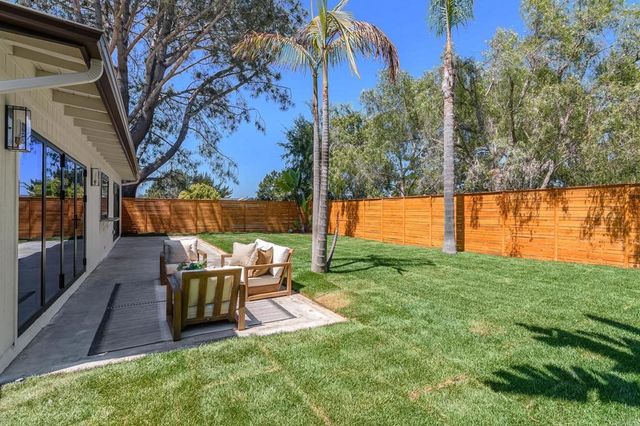 602 Fresca St, Solana Beach, CA 92075