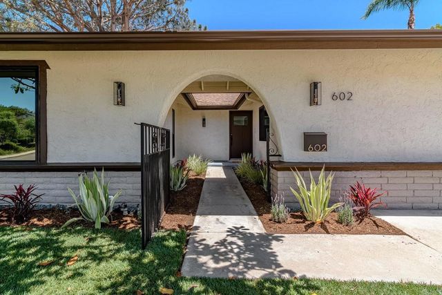 602 Fresca St, Solana Beach, CA 92075