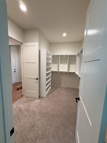 565 NW Mosaic Avenue, Waukee, IA 50263