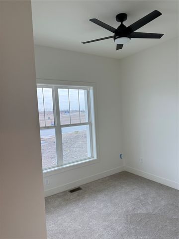 565 NW Mosaic Avenue, Waukee, IA 50263