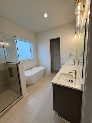 565 NW Mosaic Avenue, Waukee, IA 50263