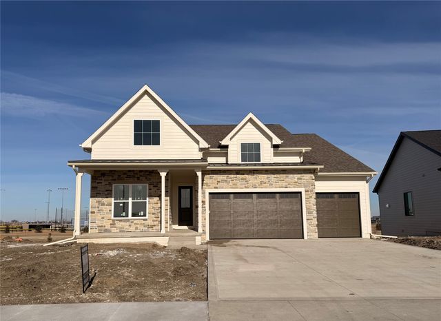 565 NW Mosaic Avenue, Waukee, IA 50263