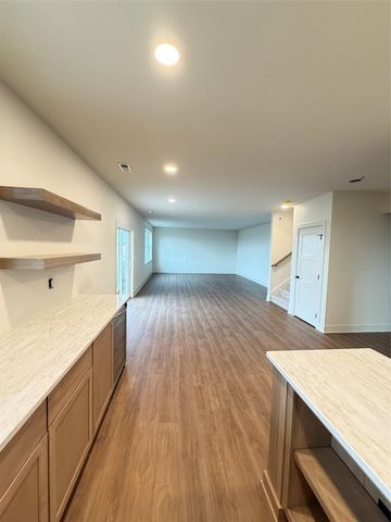 565 NW Mosaic Avenue, Waukee, IA 50263