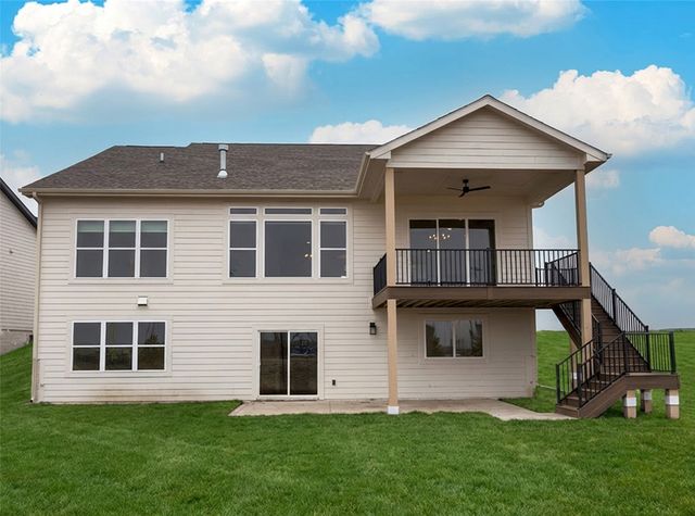 565 NW Mosaic Avenue, Waukee, IA 50263