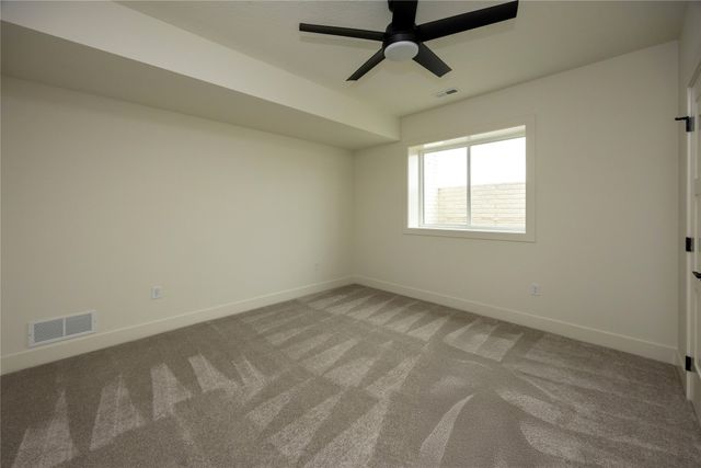 565 NW Mosaic Avenue, Waukee, IA 50263