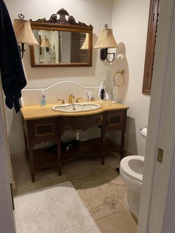 325 Sunset Drive A, Fort Lauderdale, FL 33301