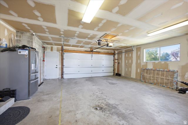 954 N 2600 W, Clinton, UT 84015