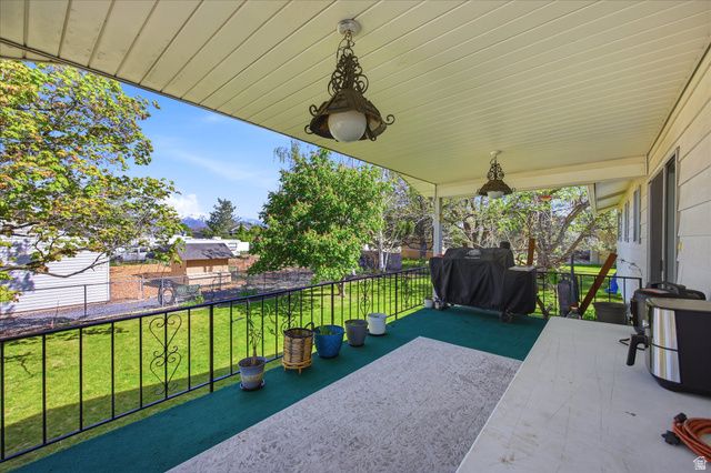 954 N 2600 W, Clinton, UT 84015