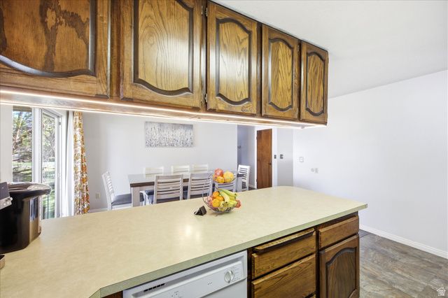 954 N 2600 W, Clinton, UT 84015