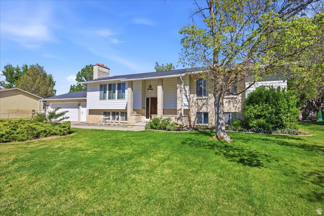 954 N 2600 W, Clinton, UT 84015