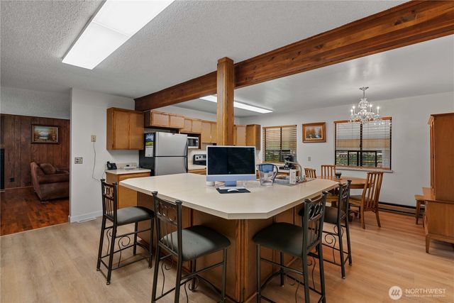 2434 & 2430 NW Alan Avenue, East Wenatchee, WA 98802