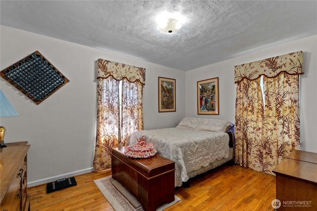 2434 & 2430 NW Alan Avenue, East Wenatchee, WA 98802