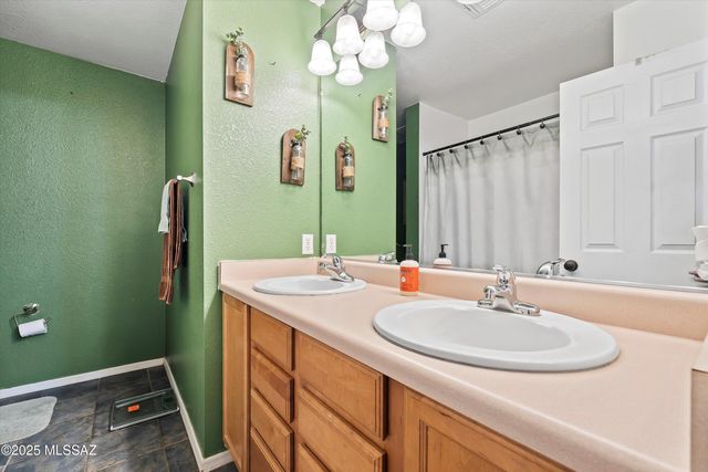 14684 S Sumac Drive, Sahuarita, AZ 85629