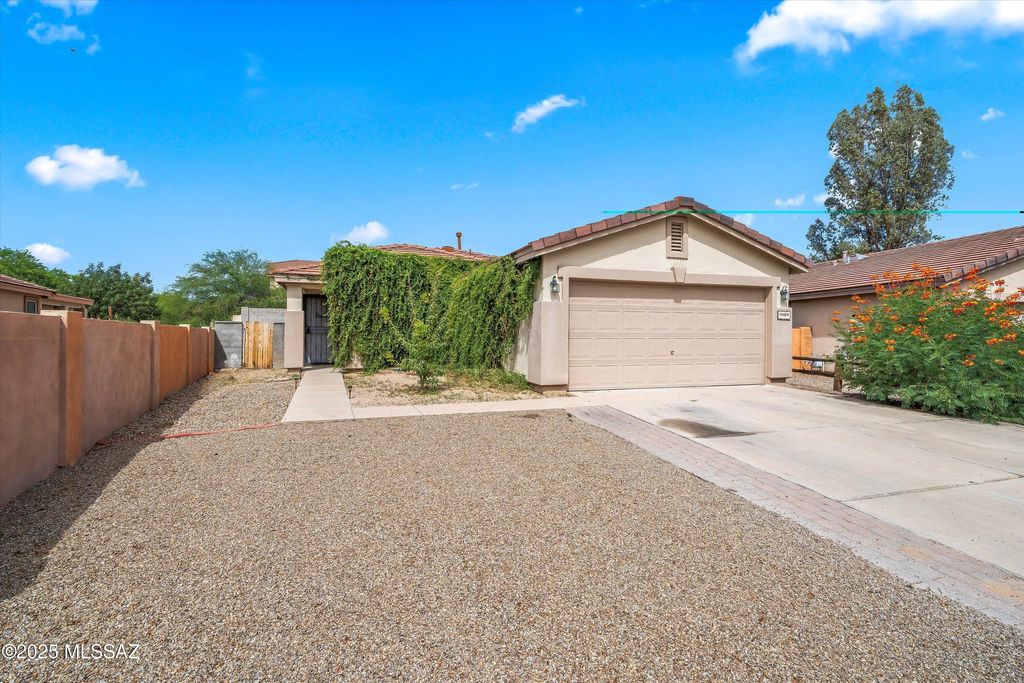 14684 S Sumac Drive, Sahuarita, AZ 85629