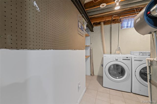 29417 Scarborough Drive, Warren, MI 48088