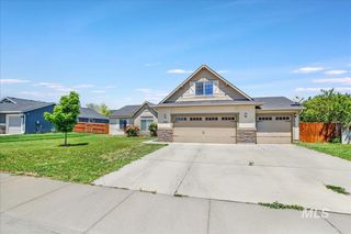 740 SW Portal St, Mountain Home, ID 83647